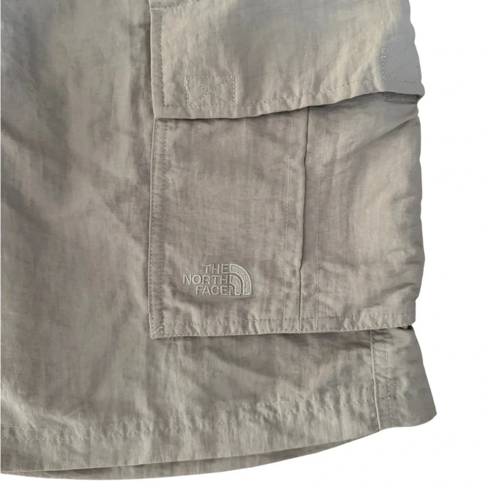 The North Face Nylon Hiking Shorts Tan Cargo Belted Utility Outdoor Medium